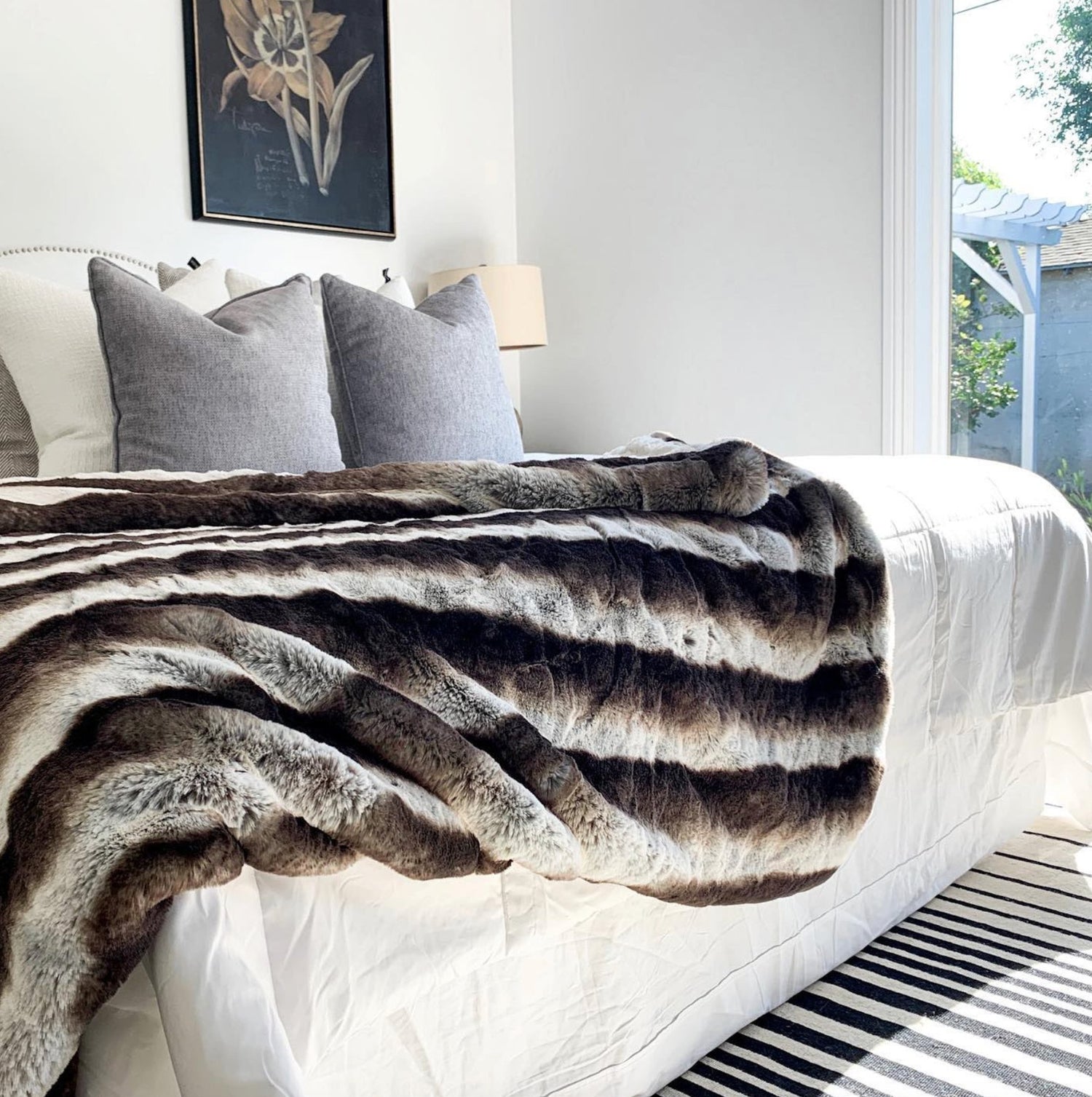 Tissavel Premium Fur Throws